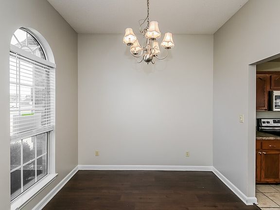 5th image of 4191 Carroll Dr W