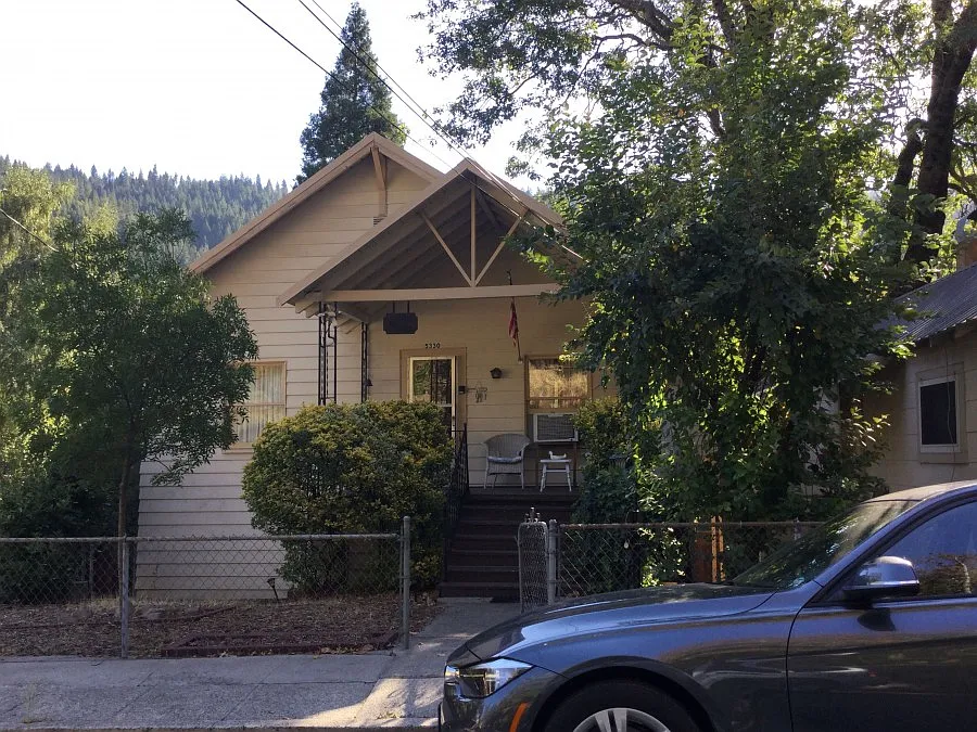 5330 Shasta Ave photo 1