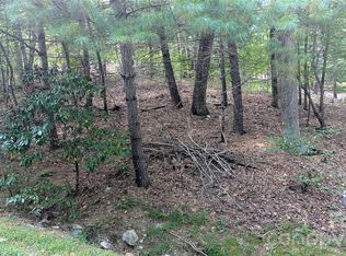 101 Scenic Dr #74, Flat Rock, NC 28731