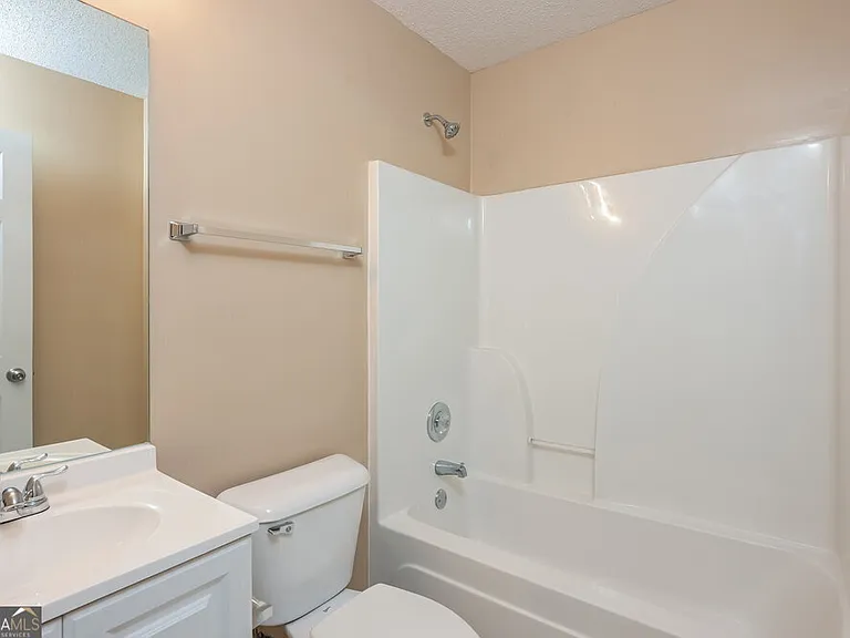 3733 Plymouth Rock Dr — Photo 15