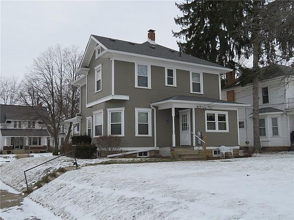 2nd image of 303 Lincoln Pl
