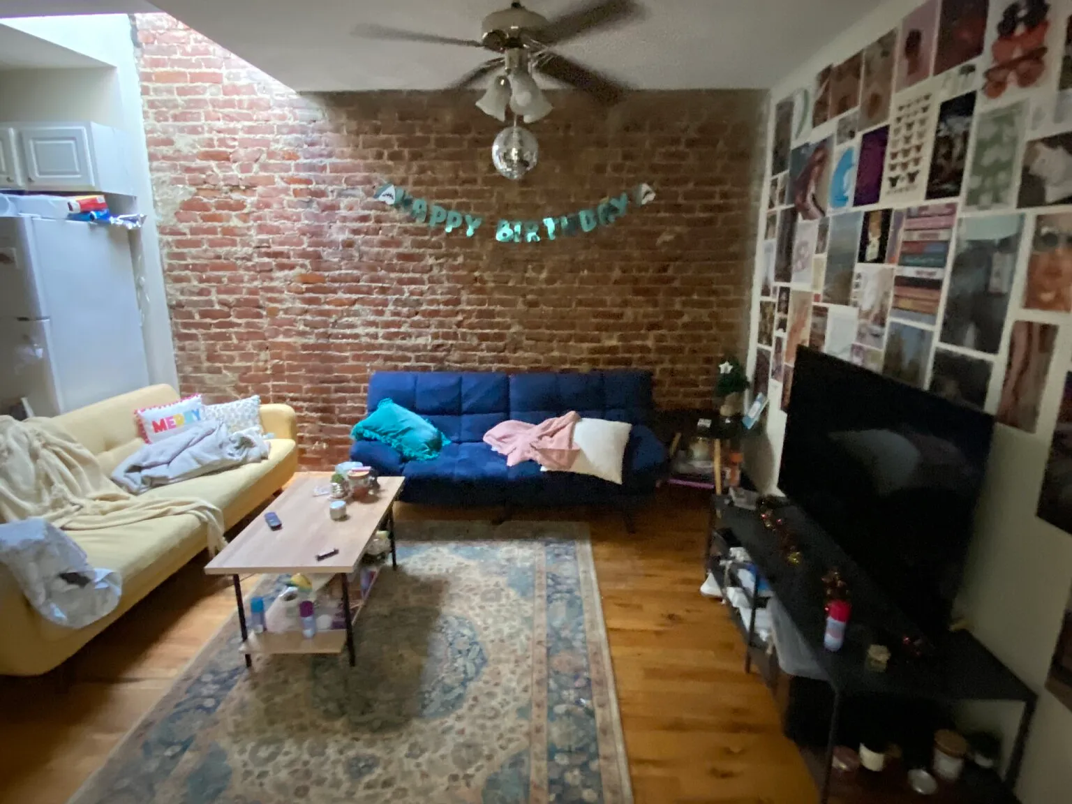 3 bed, 999 sqft, $4,500 — Photo 2