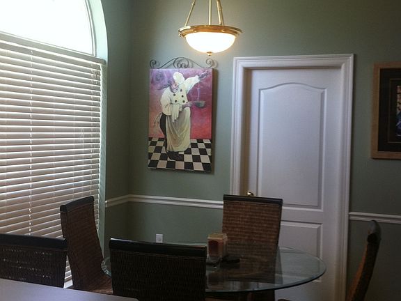 3rd image of 8097 Versailles Dr