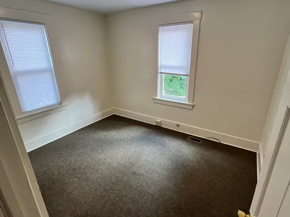 774 Weaver St #A, Morgantown, WV 26505