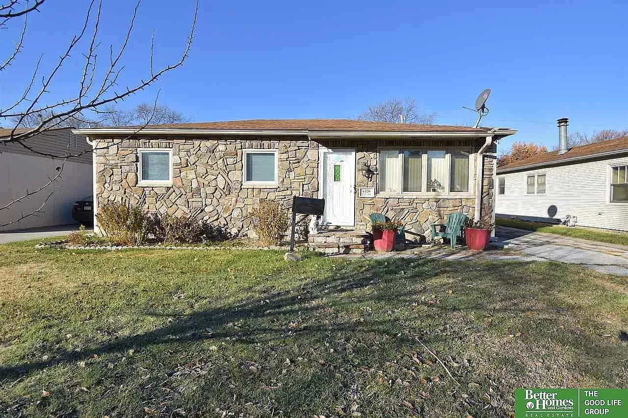 3 bed, 840 sqft, $1,750 — Photo 2
