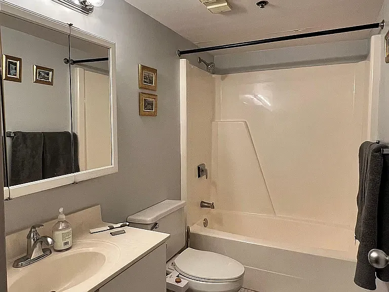 2201 Cherry St #501 — Photo 6