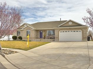 1267 W 1425 N, Clinton, UT 84015