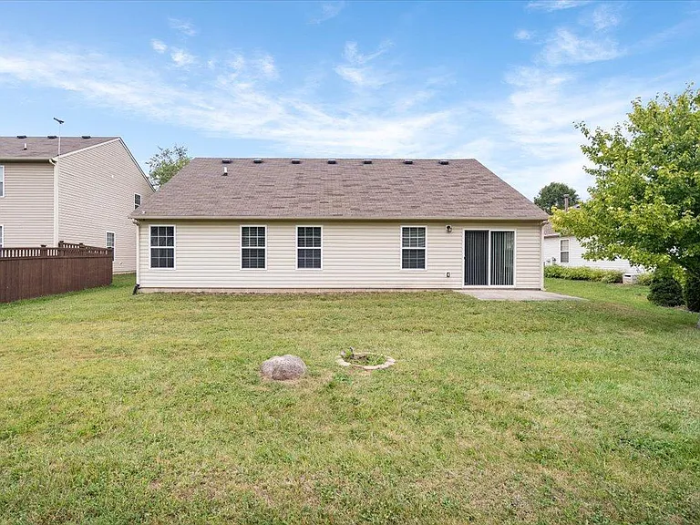 1429 Softwind Dr — Photo 25