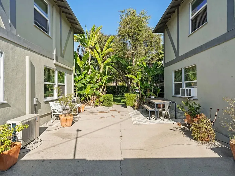 Charming 1 & 2 Bedrooms on the Chandler Bike Path — Photo 6