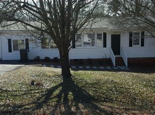 9115 Elgin Dr, Charlotte, NC 28214