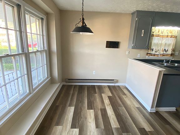 5th image of 2224 E River Ave