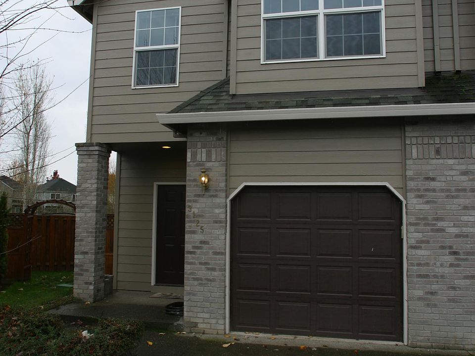 1st image of 3125 NE 13th Pl