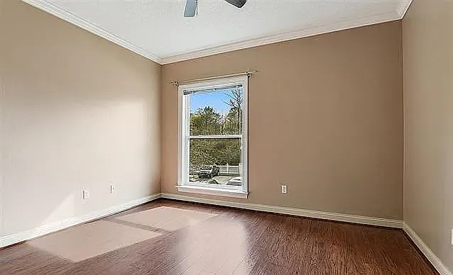 12430 River Highlands Dr #F — Photo 6