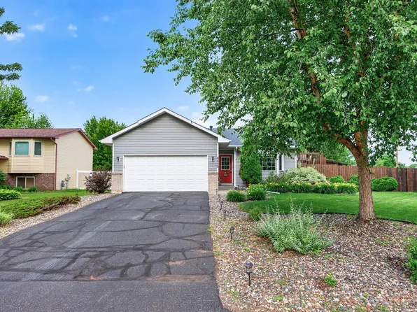 9442 Hale Ave S, Cottage Grove, MN 55016