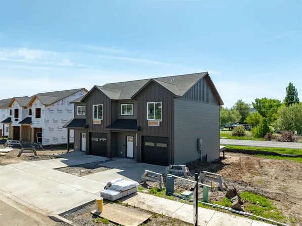 2827 Cyprus Cir, Moscow, ID 83843