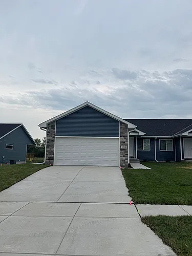 135 W Ida Ln Photo 1