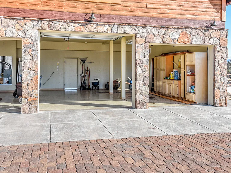 8950 W Antoinette Way — Photo 87