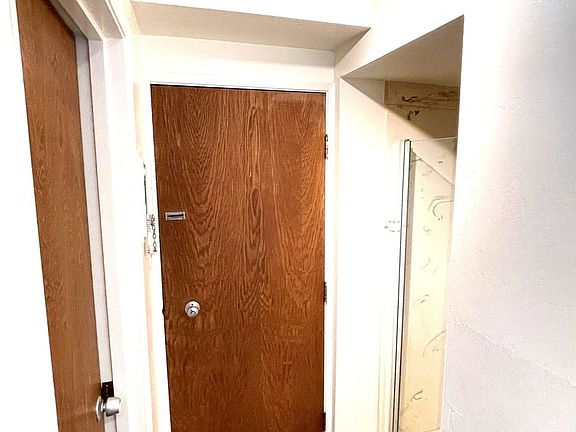4th image of 15 Mulberry Ct #1A