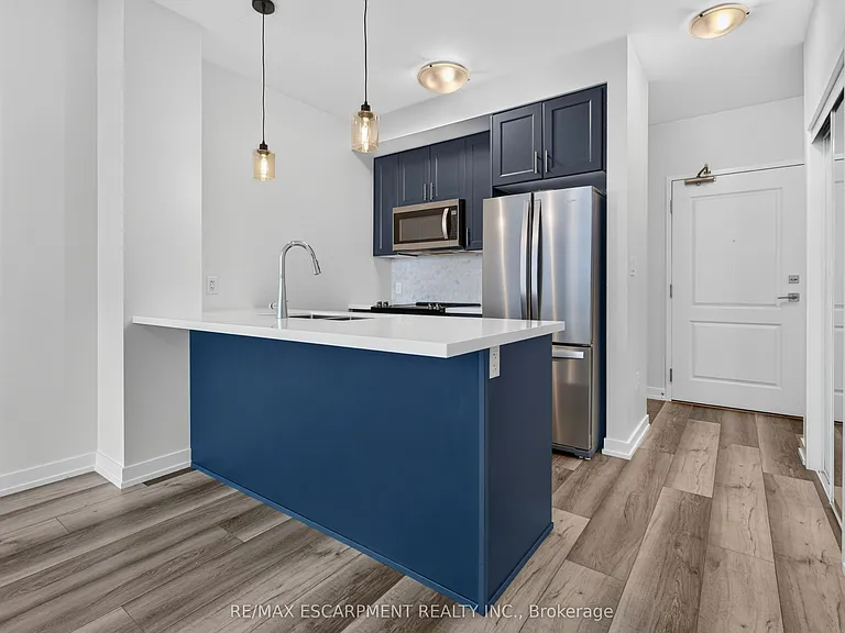 460 Dundas St E #522 — Photo 17