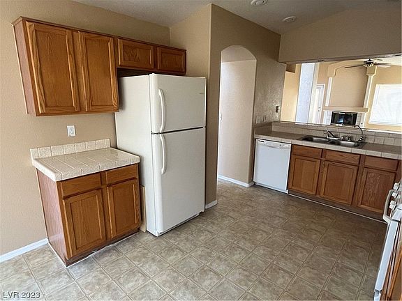 5th image of 1605 Los Alamos Dr #0