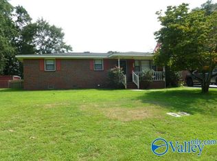 1018 Bearden St, Albertville, AL 35950