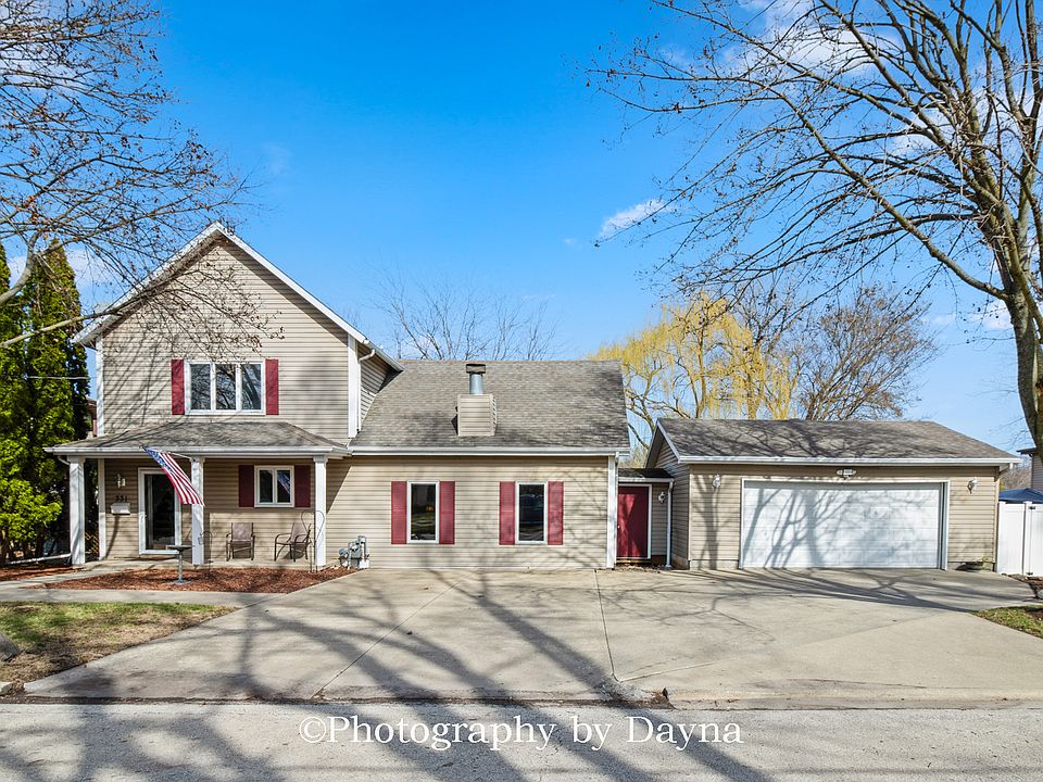 1st image of 331 E Water St