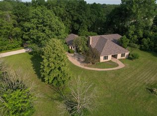 2840 Batestown Rd, Oakwood, IL 61858