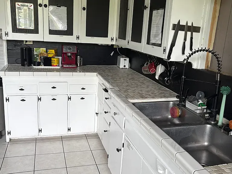 108 S University St #5 — Photo 2