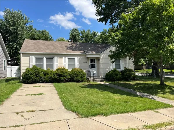 1444 E 24th Ave, Kansas City, MO 64116