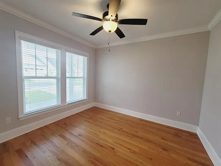 2385 Sweet Valley Hts — Photo 19