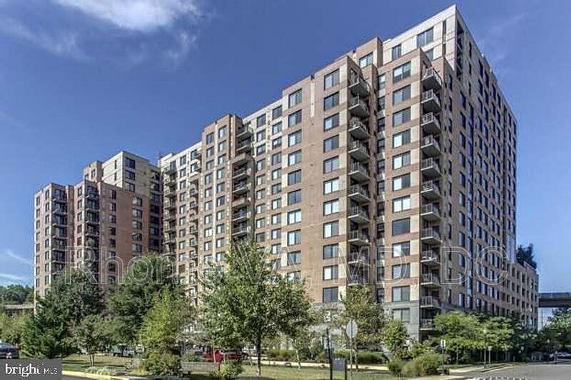 1st image of 2451 Midtown Ave #705