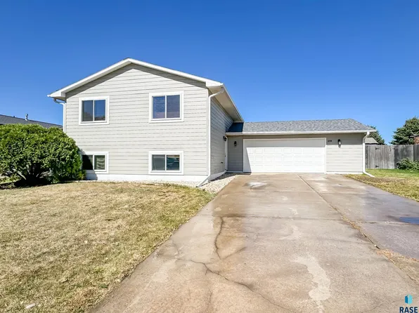 608 W Beck St, Worthing, SD 57077