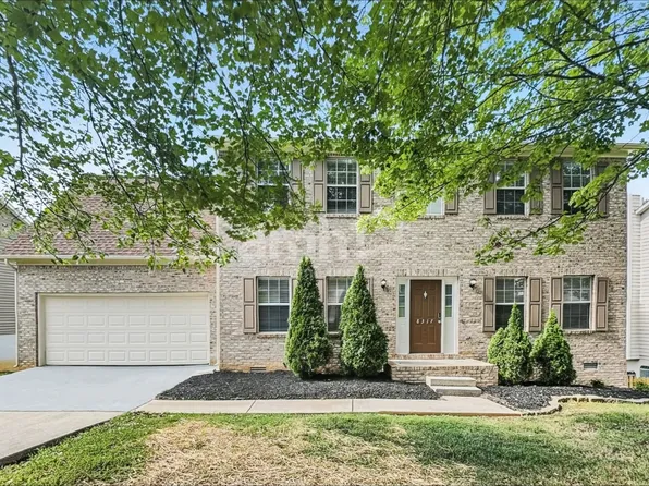 8317 Mecklenburg Ct, Knoxville, TN 37923