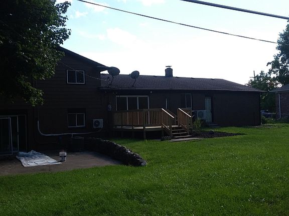 3rd image of 51 Hi Hill Dr