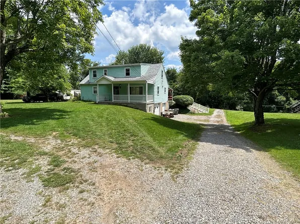 111 Iseman Rd, Freeport, PA 16229