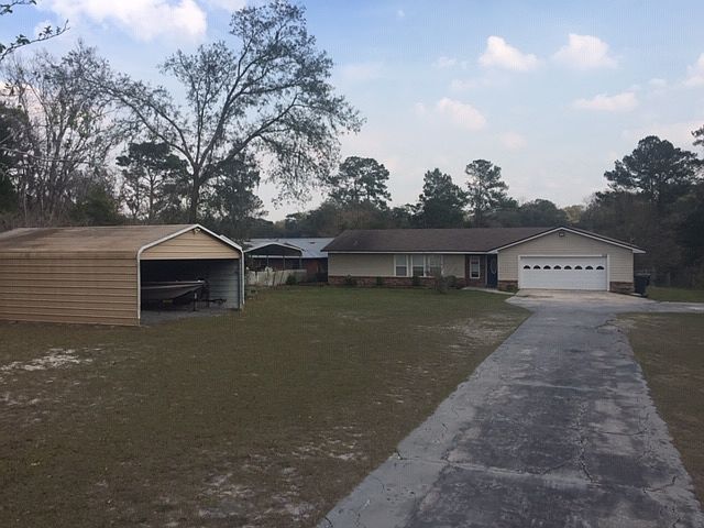 Long driveway for parking