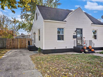 3008 Roosevelt Rd, Muskegon, MI, 49441