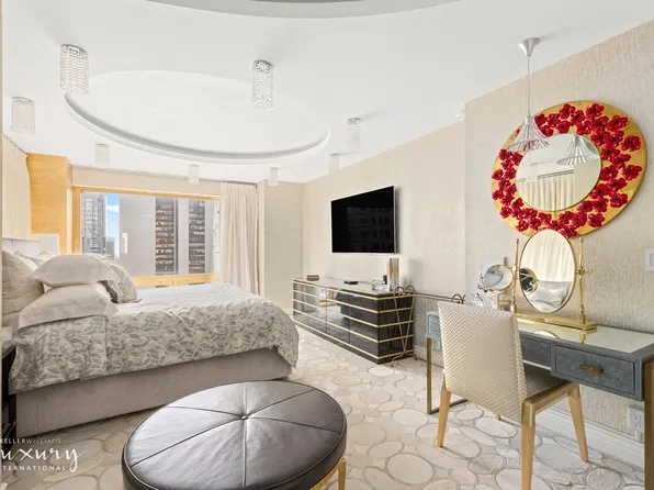 721 5th Avenue image 12 of 15