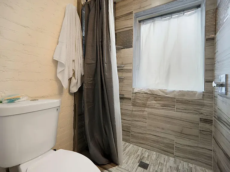 1538 Swann St NW #2 — Photo 19