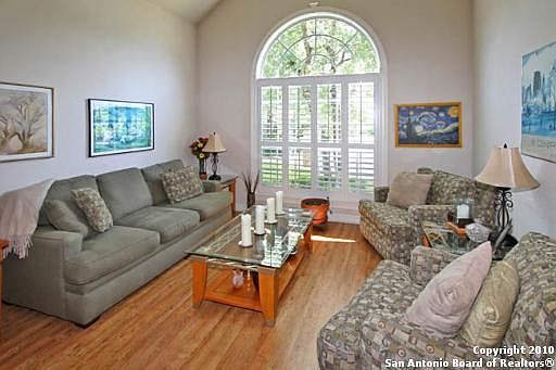 2nd image of 17346 FOUNTAIN BLUFF