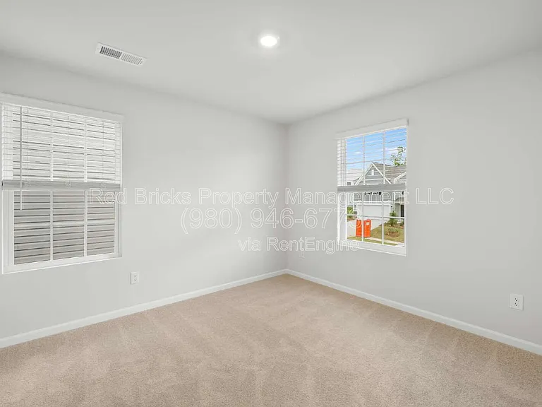 10154 Chatham Run Ln — Photo 25