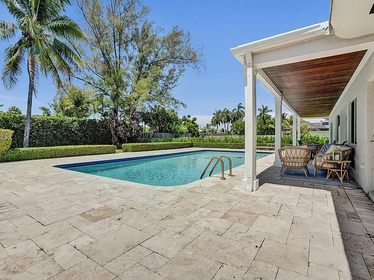 248 Codrington Dr — Photo 40