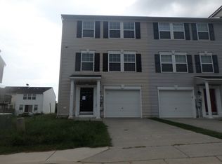 28 Council Ct, Falling Waters, WV 25419