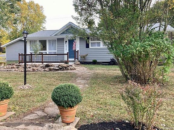 3rd image of 4920 Ledge Ln