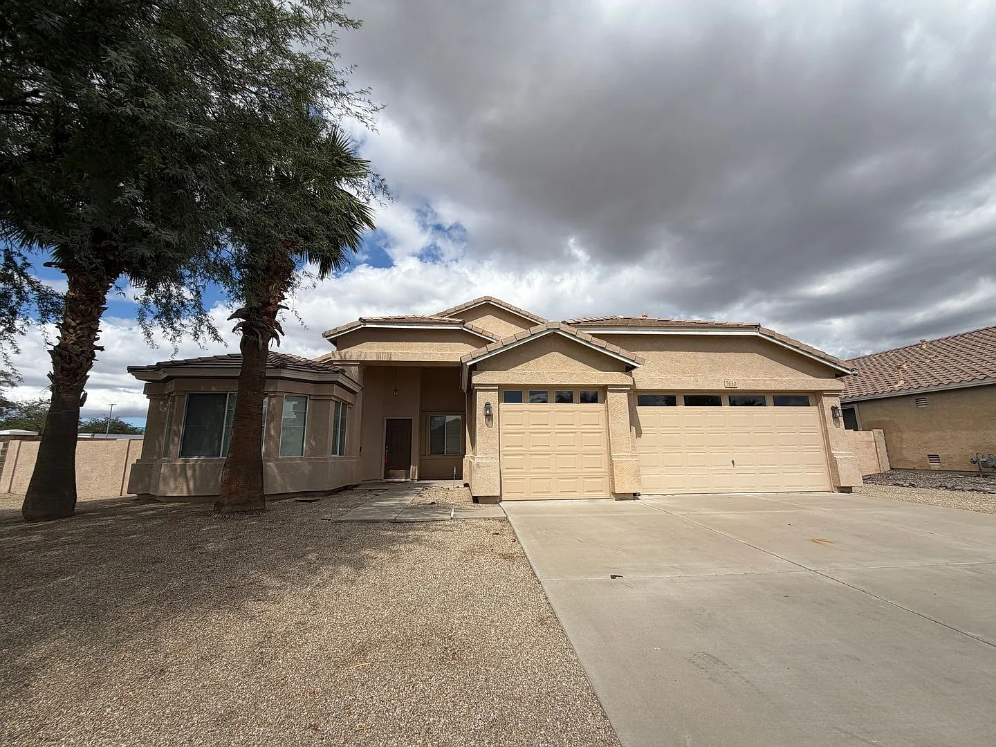 4 bed, 2.0 bath, 2072 sqft, $2,500 — Photo 1