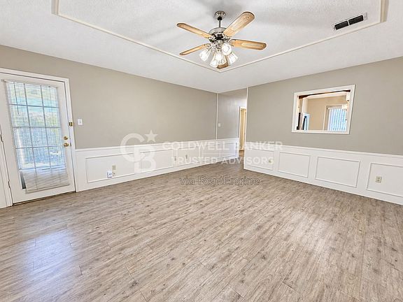 4th image of 5604 95th St