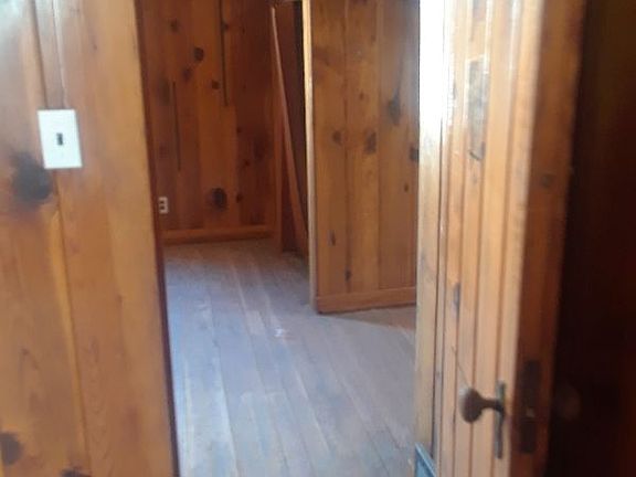 5th image of 11807 Whitehill St