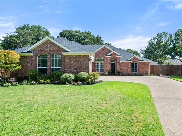 5 Brookside Ct, Mansfield, TX 76063