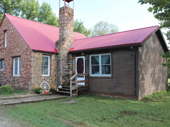 4493 Arkansas Rd, Pomona, KS 66076