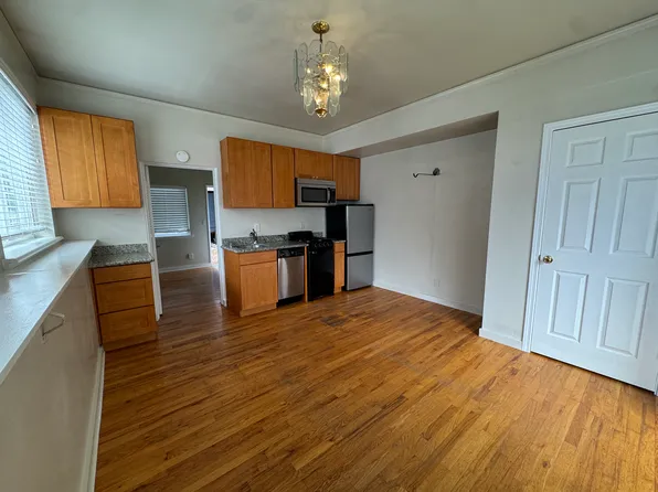 4739 19th Ave NE APT B, Seattle, WA 98105